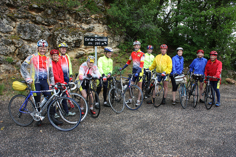 jcb_2010_08w_les cyclo-Bazouges au col de Crayssac © Joseph Guégan.jpg
